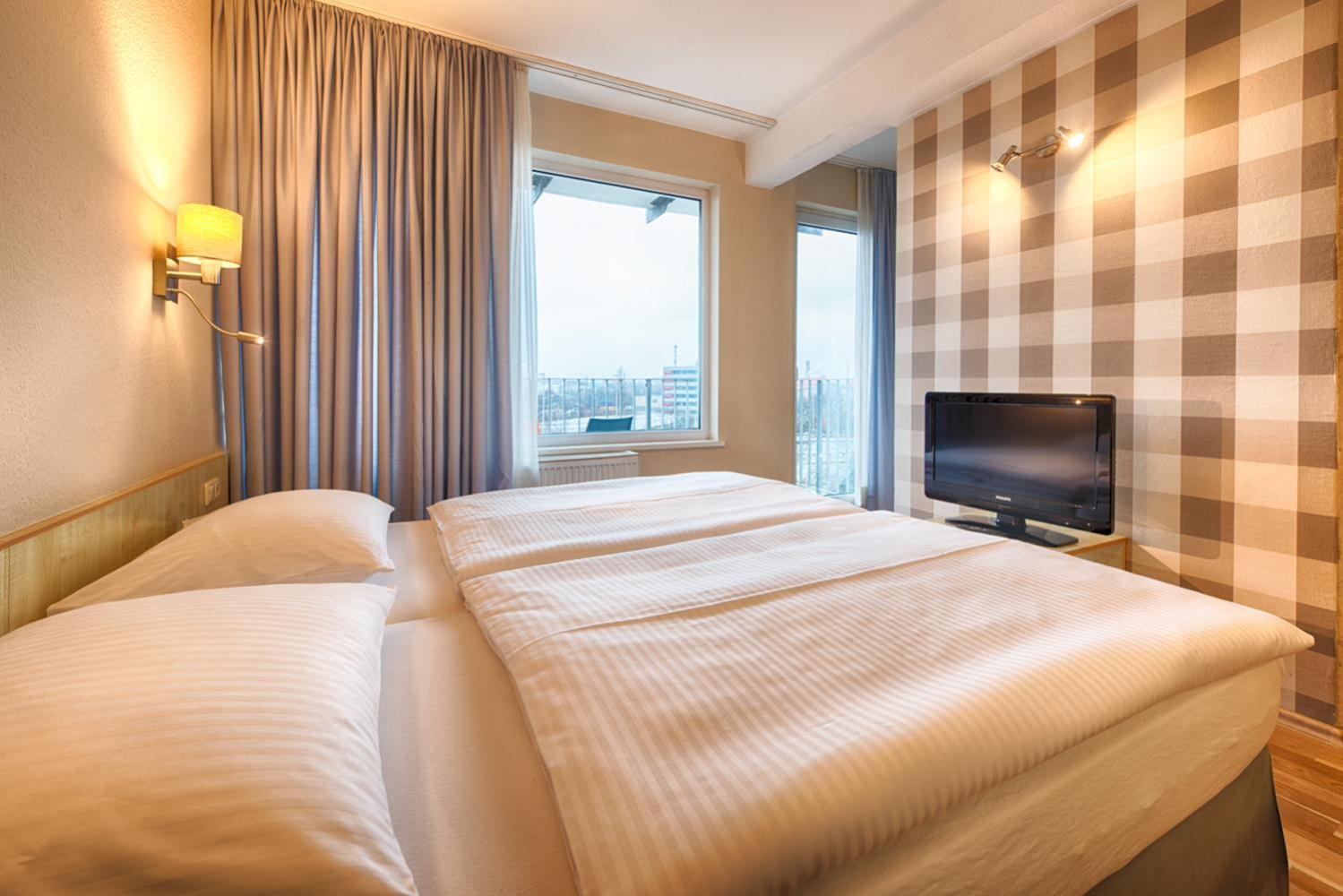 Enjoy Hotel Berlin City Messe מראה חיצוני תמונה